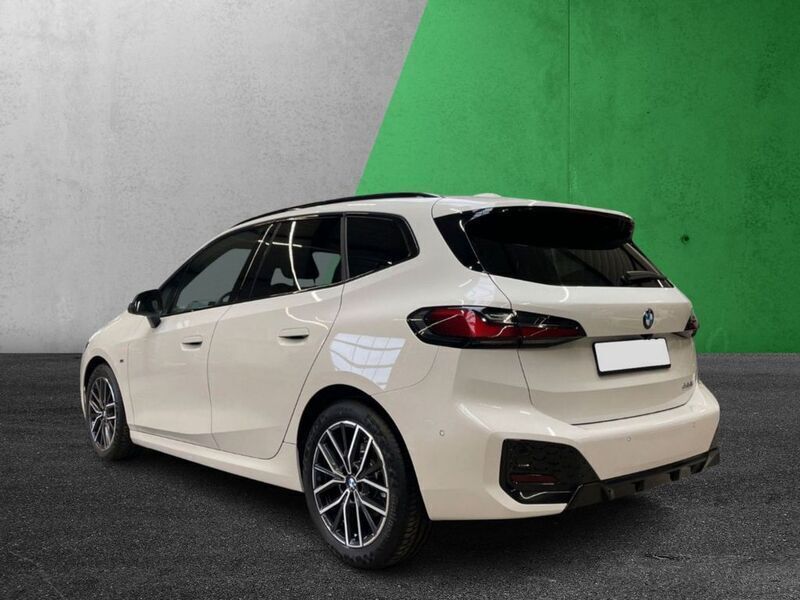 Gebraucht BMW 223 Active Tourer M Sport 218 PS (160 kW) 2024 Weiß Van / Kleinbus