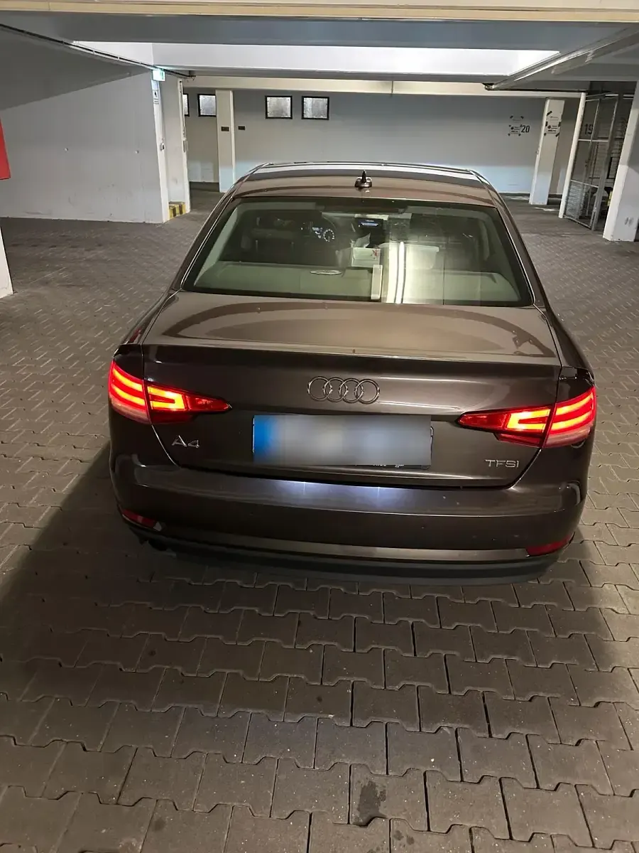 Gebraucht Audi A4 150 PS (110 kW) 2018 Braun Limousine