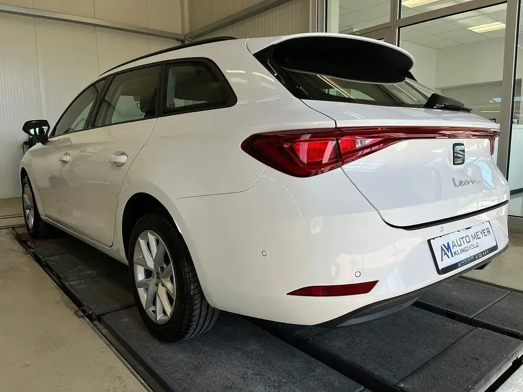 Gebraucht Seat Leon Style 150 PS (110 kW) 2022 Candy weiß Kombi