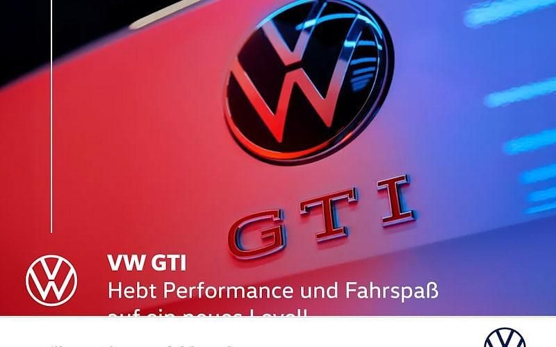 Gebraucht VW Golf VIII GTI 245 PS (180 kW) 2022 Grau Limousine