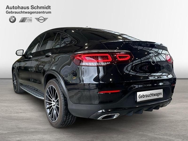 Gebraucht Mercedes GLC300 AMG line 258 PS (189 kW) 2019 Schwarz SUV
