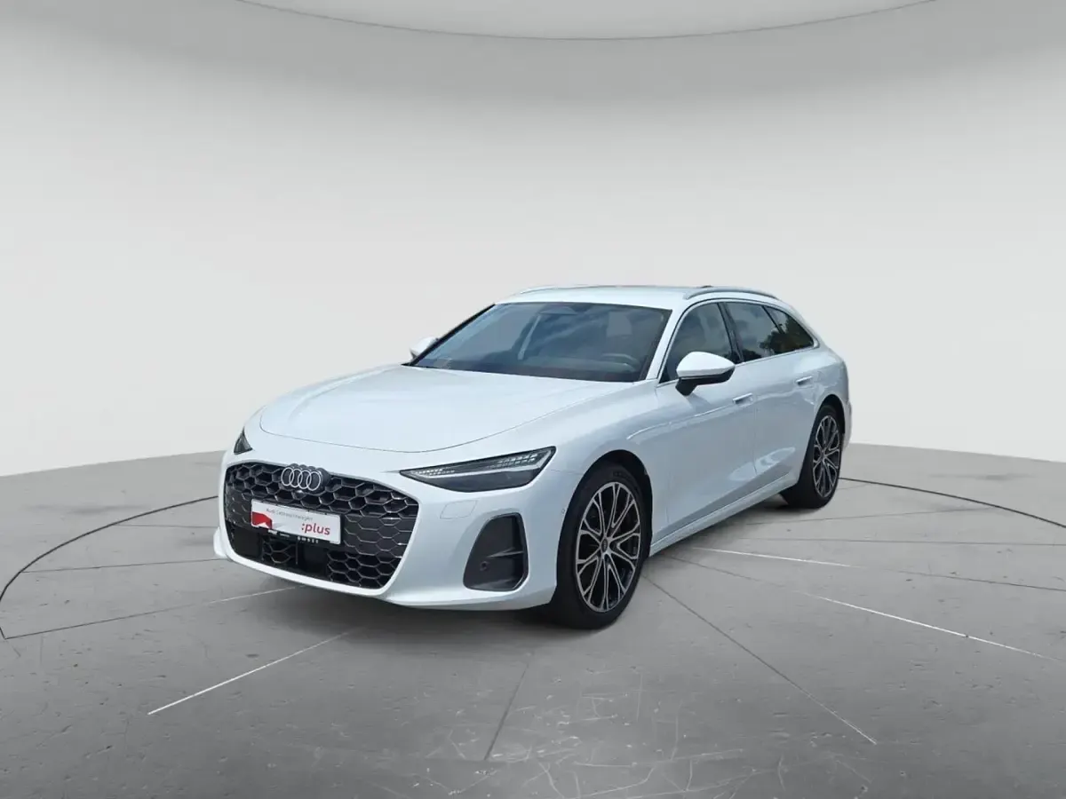 Gebraucht Audi A6 Ambiente 204 PS (150 kW) 2025 Arkonaweiß Kombi