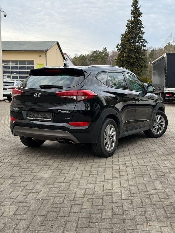 Gebraucht Hyundai Tucson 177 PS (130 kW) 2016 Schwarz SUV