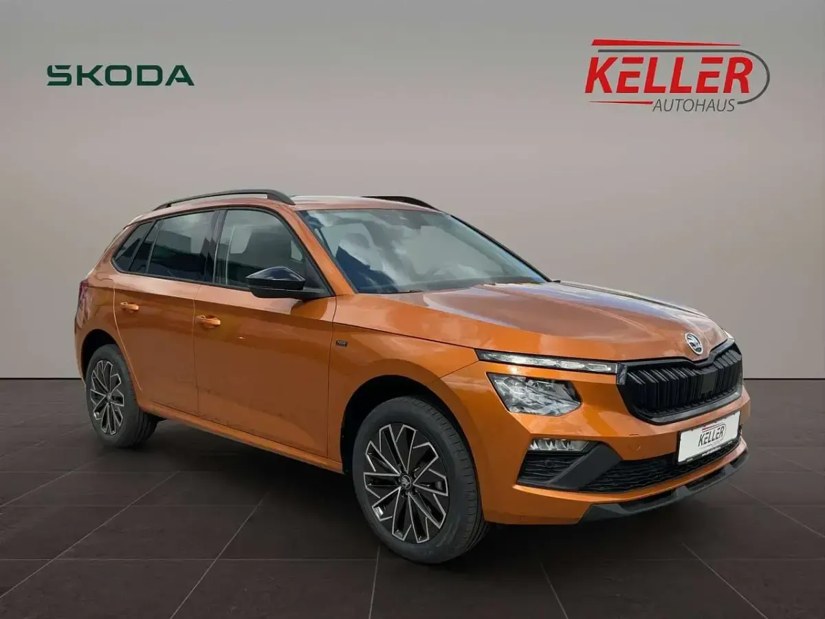 Neu Skoda Kamiq Tour 116 PS (85 kW) 2025 Phoenixorange metallic SUV