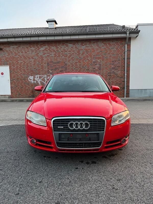 Rot Gebraucht 2005 Audi A4 Limousine | 1.999 € (Superpreis) - Bild 1/4