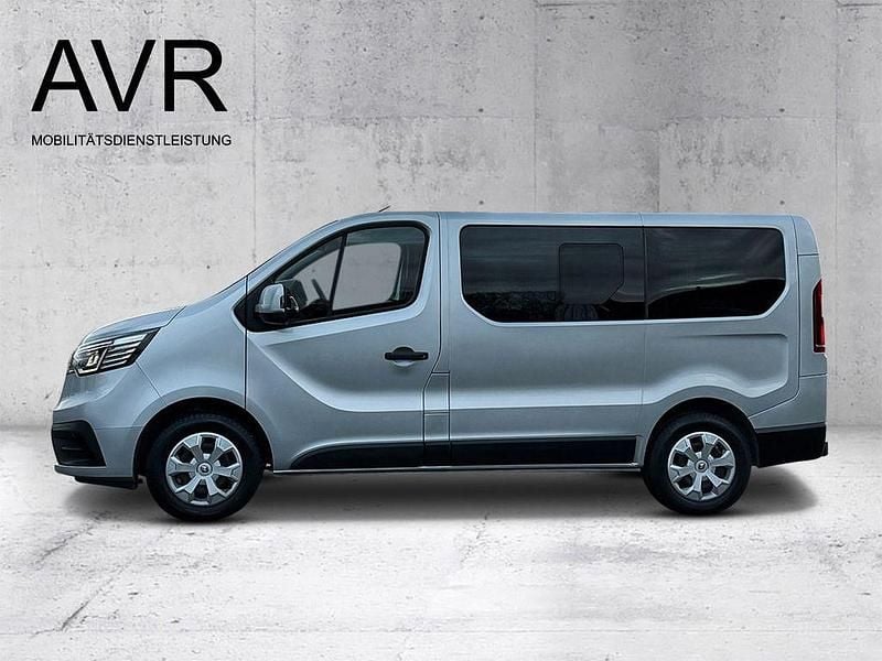 Gebraucht Renault Trafic Life 150 PS (110 kW) 2023 Grau Van / Kleinbus