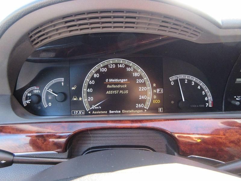 Gebraucht Mercedes S500 435 PS (319 kW) 2011 Schwarz Limousine