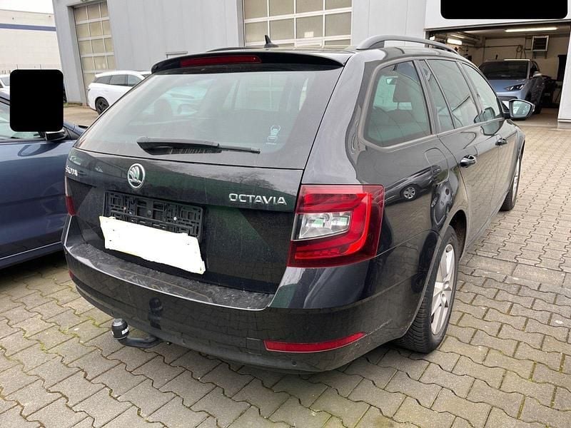 Gebraucht Skoda Octavia Ambition 150 PS (110 kW) 2018 Schwarz Kombi