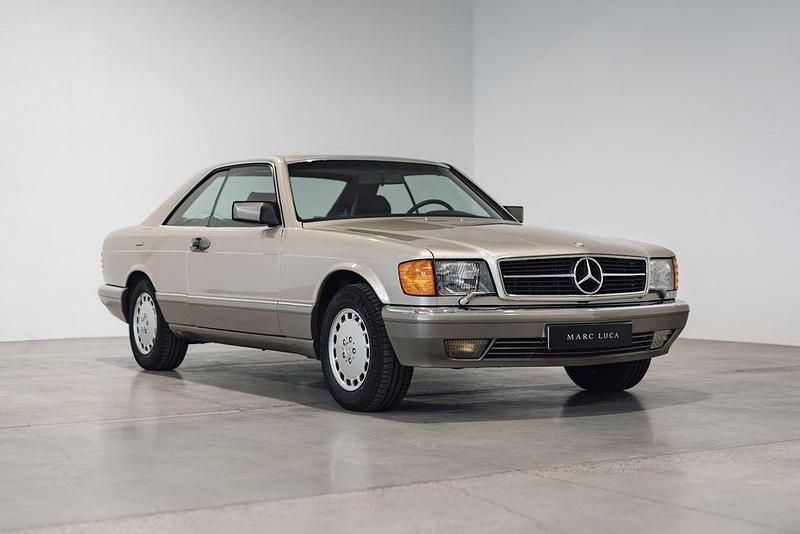 Silber Gebraucht 1987 Mercedes 560 Coupé | 88.900 € - Bild 1/4