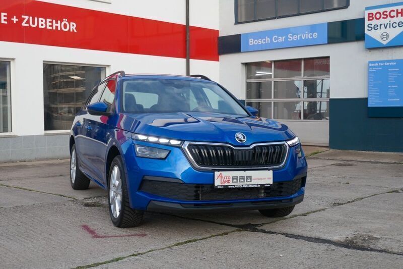 Raceblau metallic Gebraucht 2023 Skoda Kamiq Tour SUV | 23.890 € (Fairer Preis) - Bild 1/4