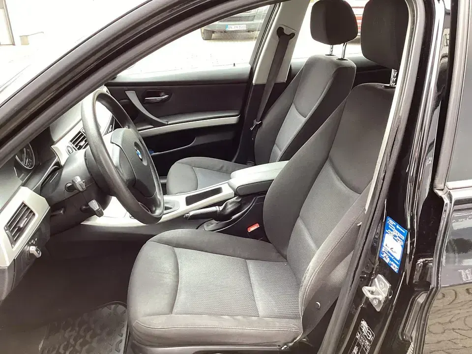 Gebraucht BMW 316 Comfort Edition 116 PS (85 kW) 2011 Schwarz Limousine