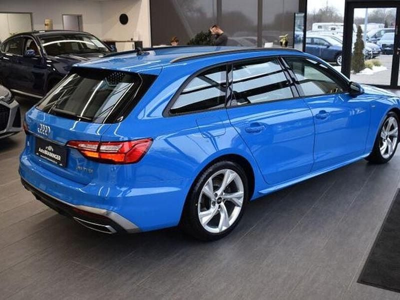 Gebraucht Audi A4 S-Line 150 PS (110 kW) 2022 Blau Kombi