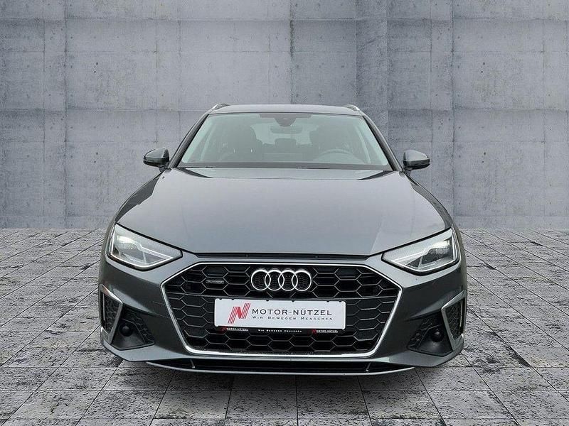 Gebraucht Audi A4 Design 204 PS (150 kW) 2022 Daytonagrau perleffekt Kombi