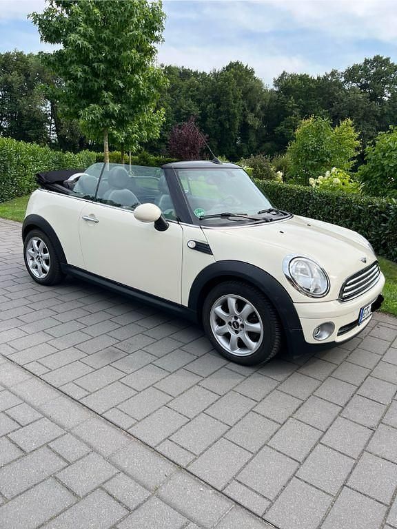 Weiß Gebraucht 2010 Mini One Cabriolet Cabrio | 7.900 € (Fairer Preis) - Bild 1/4