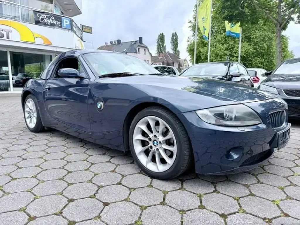 Gebraucht BMW Z4 Sport Line 170 PS (125 kW) 2004 Blau Cabrio