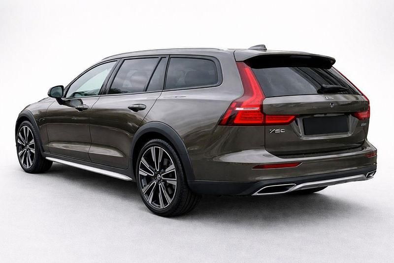 Gebraucht Volvo V60 CC Pro 197 PS (144 kW) 2021 Grün Kombi