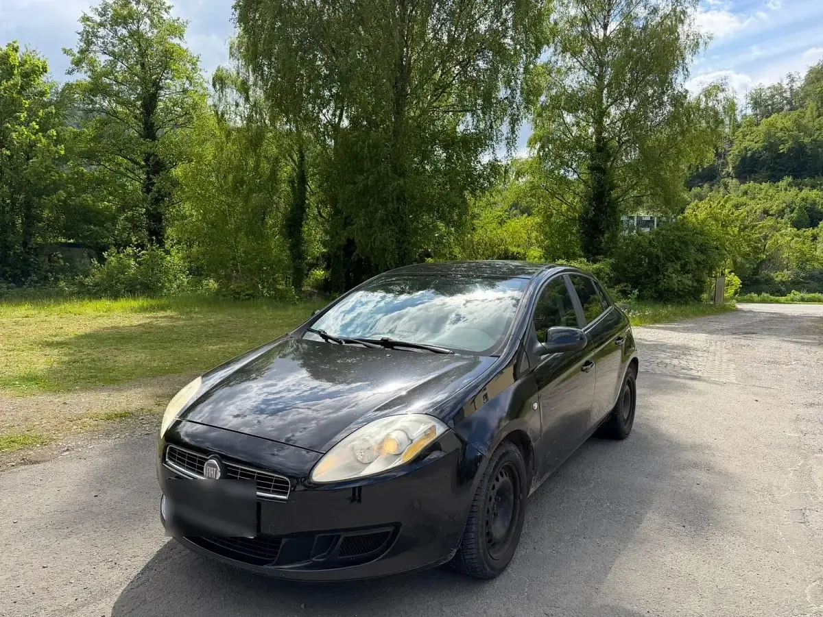 Gebraucht Fiat Bravo 90 PS (66 kW) 2009 Schwarz Kleinwagen