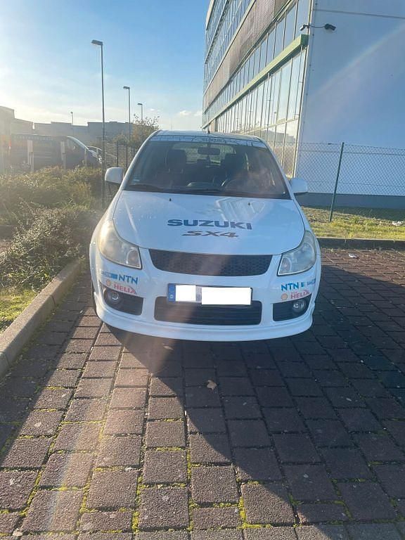 Gebraucht Suzuki SX4 Comfort 107 PS (78 kW) 2008 Weiß Limousine