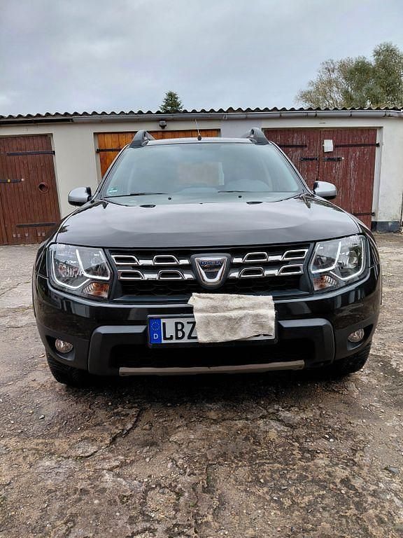 Schwarz Gebraucht 2017 Dacia Duster Prestige SUV | 7.600 € (Superpreis) - Bild 1/4