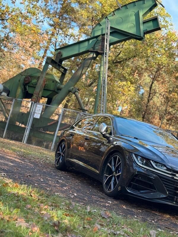 Grau Gebraucht 2022 VW Arteon R Kombi | 39.899 € (Etwas zu teuer) - Bild 1/4