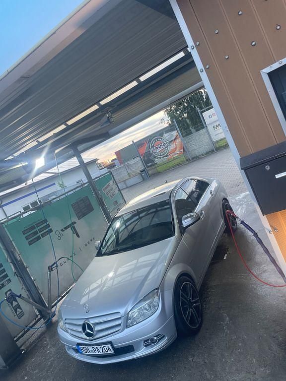 Silber Gebraucht 2008 Mercedes C230 Avantgarde Limousine | 6.299 € (Fairer Preis) - Bild 1/4