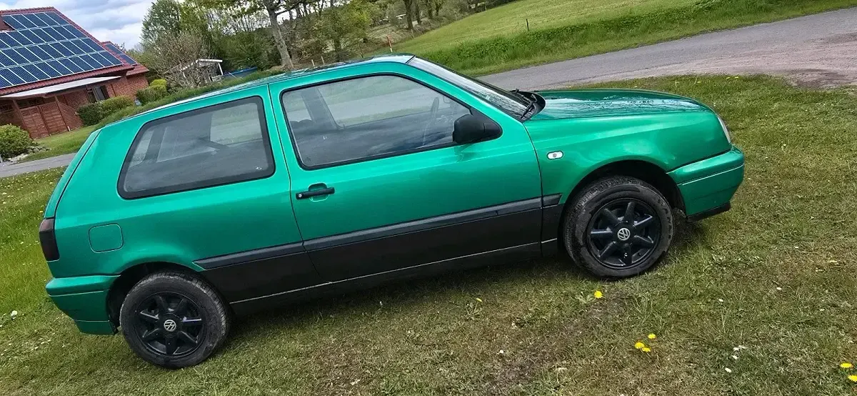 Gebraucht VW Golf III 60 PS (44 kW) 1995 Grün Kleinwagen