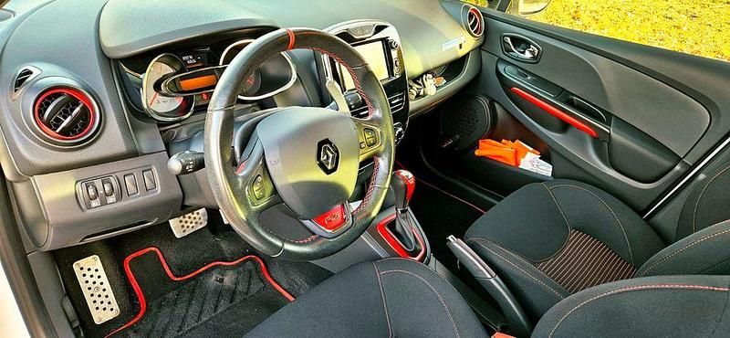 Gebraucht Renault Clio R.S. R.S. 200 PS (147 kW) 2014 Weiß Kleinwagen