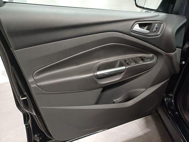 Gebraucht Ford Kuga Trend 150 PS (110 kW) 2015 Schwarz SUV