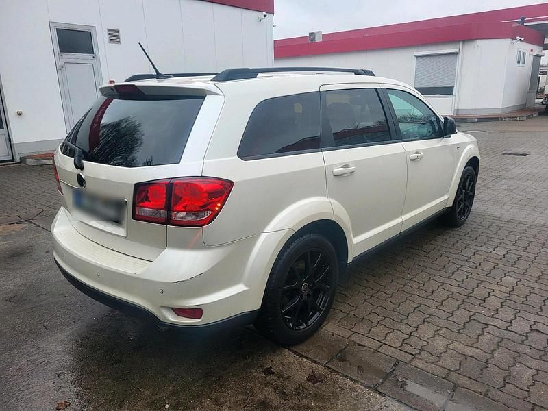 Gebraucht Fiat Freemont 183 PS (134 kW) 2015 Weiß SUV