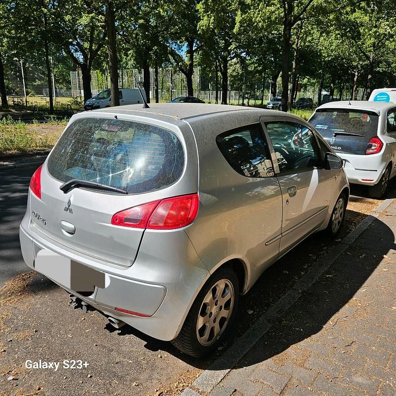 Grau Gebraucht 2005 Mitsubishi Colt Kleinwagen | 500 € (Superpreis) - Bild 1/4