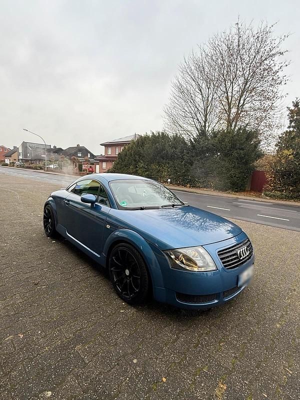 Second-hand Audi TT 180 CP (132 kW) 2000 Albastru Coupe