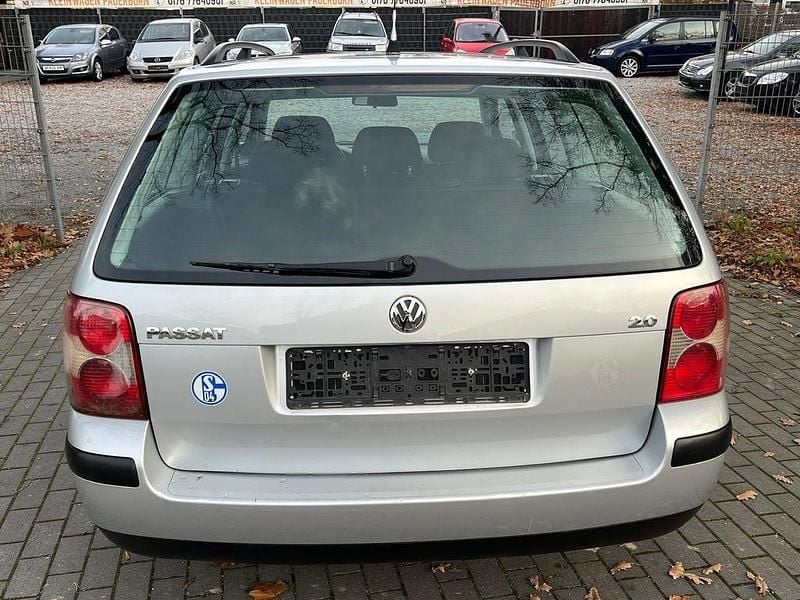 Gebraucht VW Passat 116 PS (85 kW) 2001 Silber Kombi