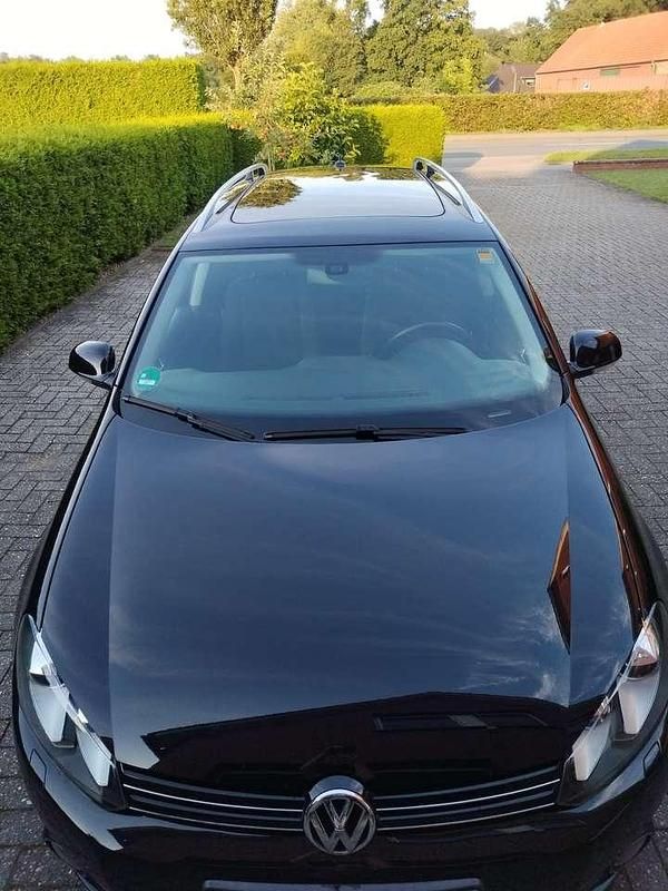 Schwarz Gebraucht 2010 VW Golf VI Highline Kombi | 8.500 € (Teuer) - Bild 1/4