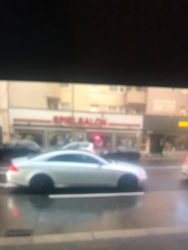 Silber Gebraucht 2005 Mercedes CLS350 Limousine | 5.300 € (Fairer Preis) - Bild 1/4