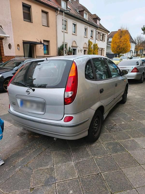 Grau Gebraucht 2005 Nissan Almera Kleinwagen | 1.200 € - Bild 1/4