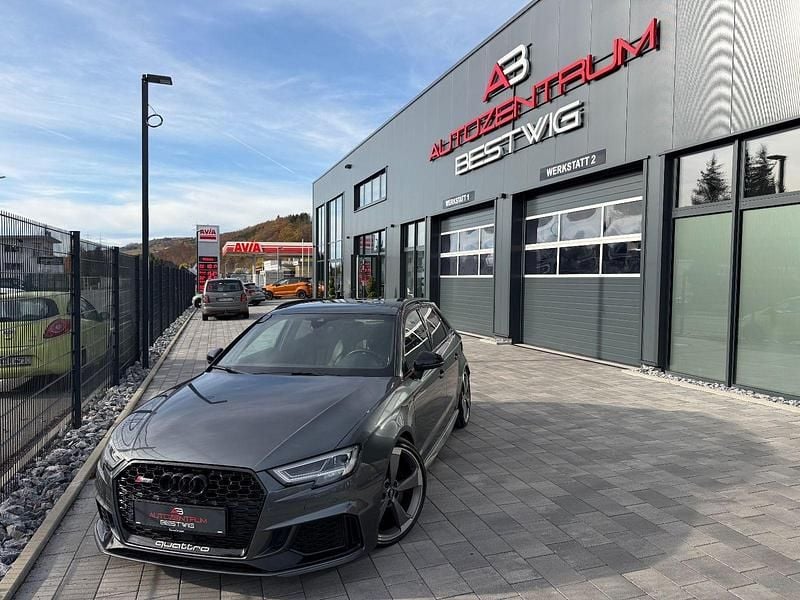 Grau Gebraucht 2019 Audi RS3 Sport Limousine | 34.995 € (Fairer Preis) - Bild 1/3