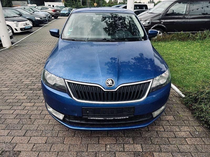 Blau Gebraucht 2015 Skoda Rapid Ambition Limousine | 6.300 € (Fairer Preis) - Bild 1/4