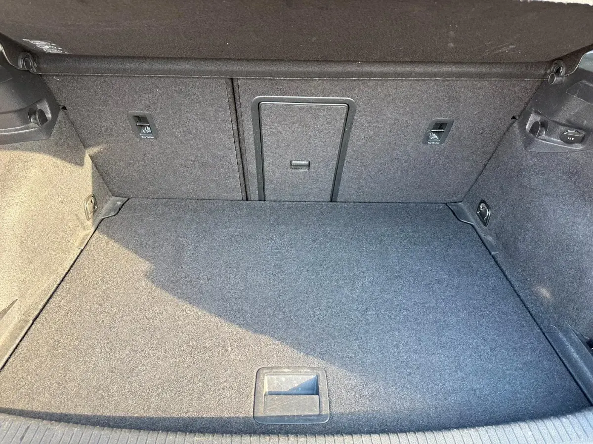 Gebraucht VW Golf VII 150 PS (110 kW) 2018 Schwarz Kleinwagen