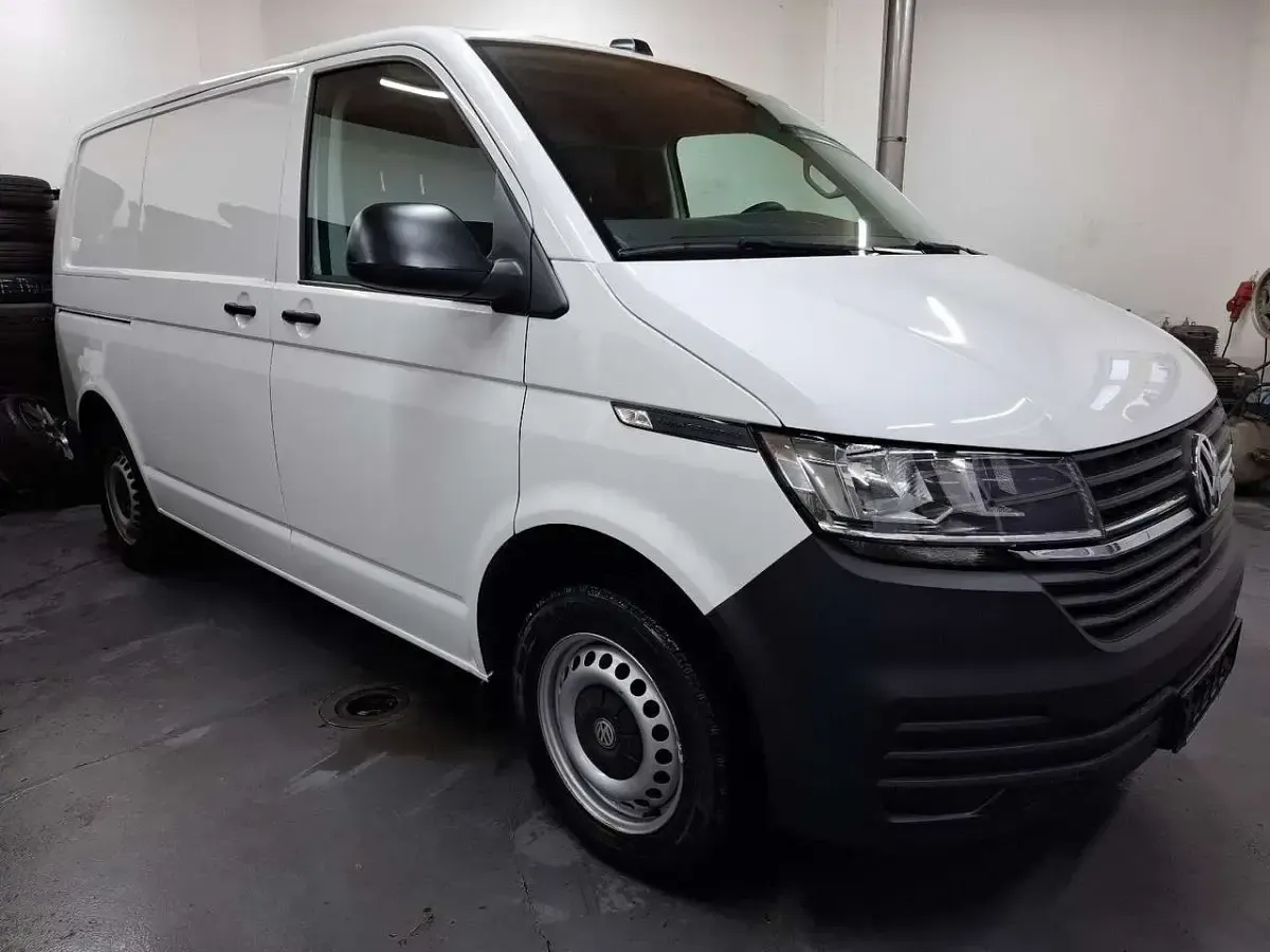 Second-hand VW Transporter 150 CP (110 kW) 2020 Alb Van