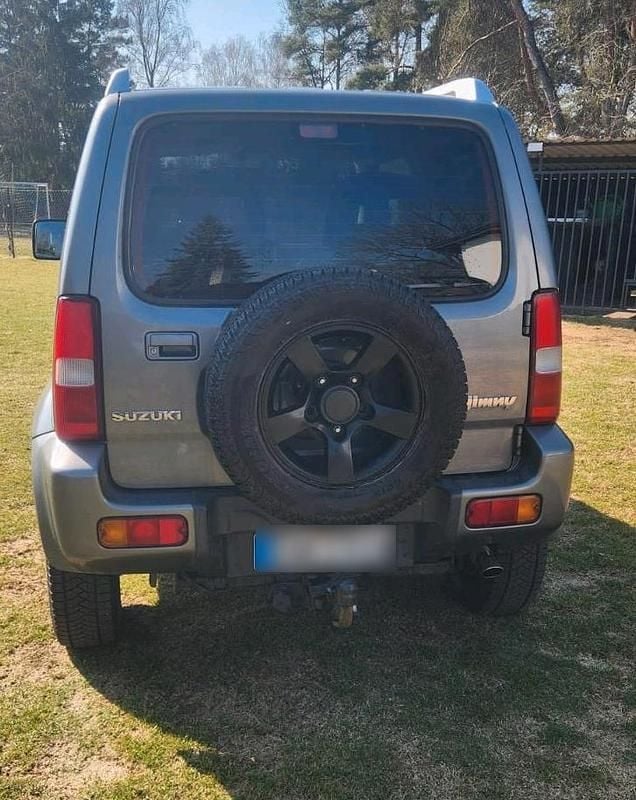 Gebraucht Suzuki Jimny Snow 86 PS (63 kW) 2006 Silber SUV