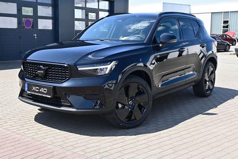 Gebraucht Volvo XC40 Plus 163 PS (119 kW) 2025 Schwarz SUV