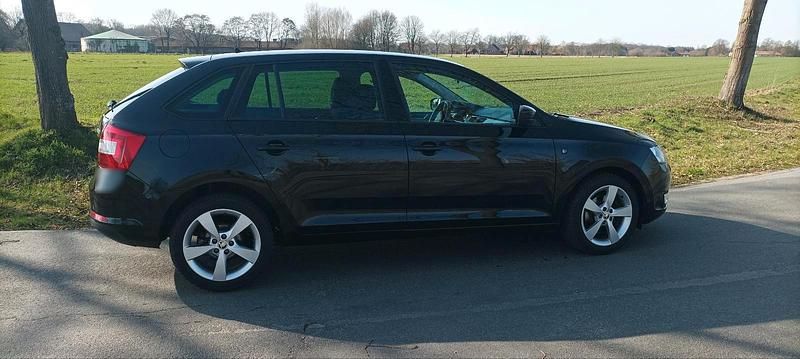 Gebraucht Skoda Rapid 105 PS (77 kW) 2013 Schwarz Limousine