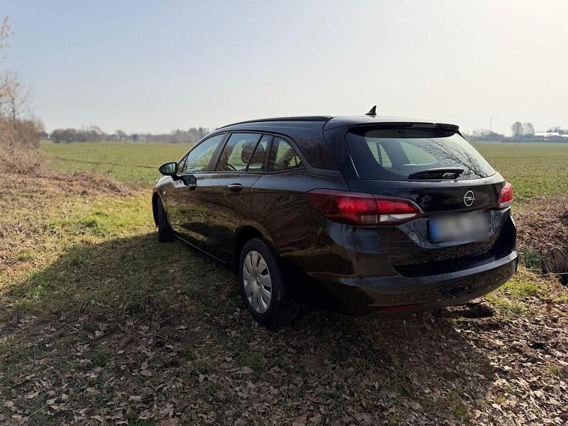 Gebraucht Opel Astra Selection 110 PS (80 kW) 2019 Schwarz Kombi