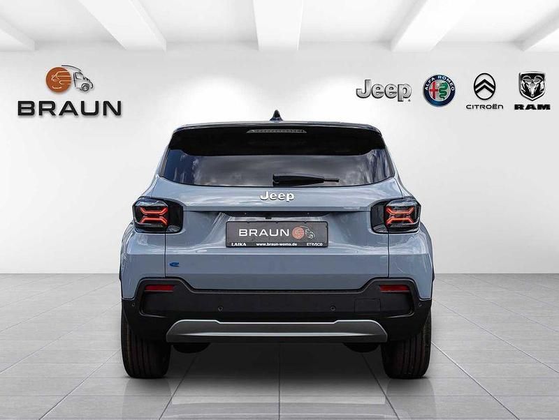 Neu Jeep Avenger EV Summit 114 kW (156 PS) 2026 Grau SUV