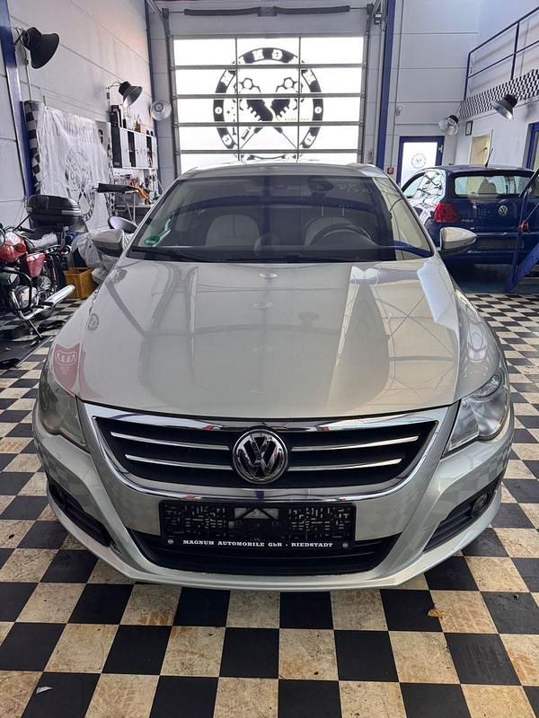 Gebraucht VW Passat Individual 200 PS (147 kW) 2009 Silber Coupé