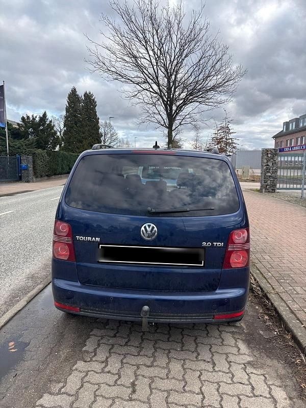Gebraucht VW Touran 140 PS (102 kW) 2008 Blau Van / Kleinbus