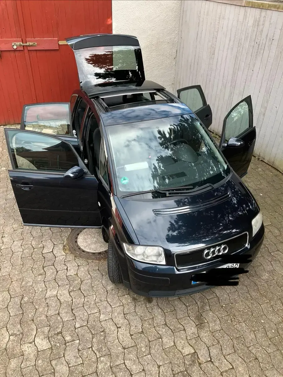 Second-hand Audi A2 75 CP (55 kW) 2003 Albastru Hatchback