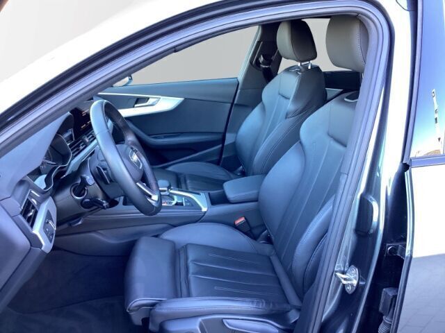 Gebraucht Audi A4 S-Line 150 PS (110 kW) 2023 Grau Kombi