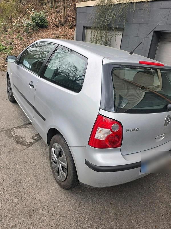 Gebraucht VW Polo 54 PS (39 kW) 2003 Silber Kleinwagen
