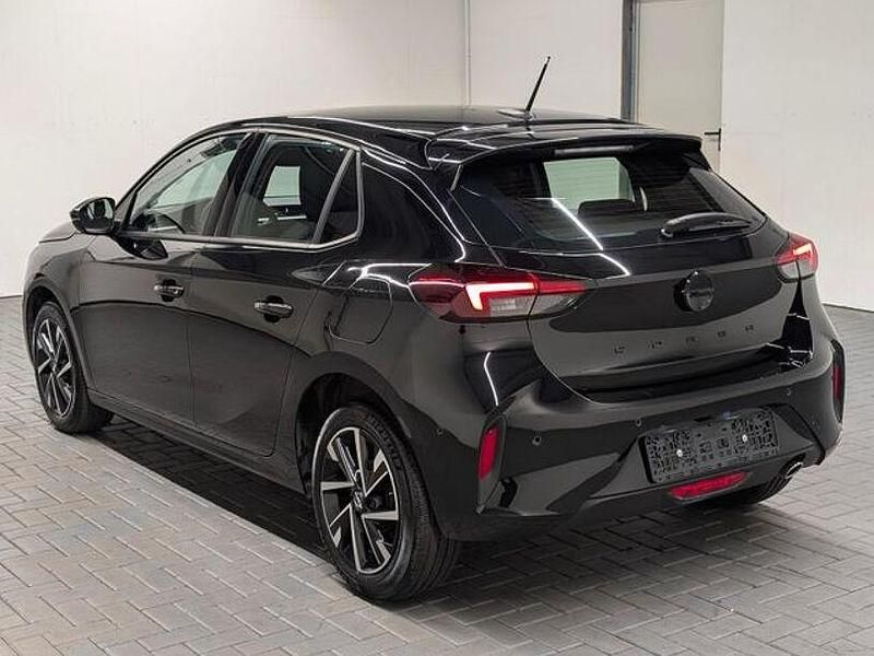Second-hand Opel Corsa 101 CP (74 kW) 2024 Negru Berlinǎ